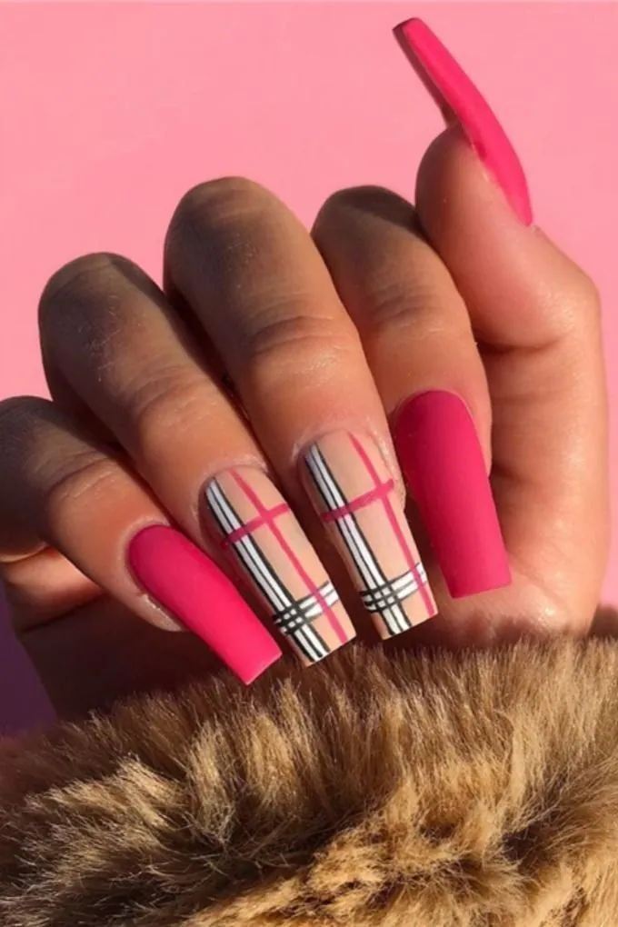 Burberry nails discount pink